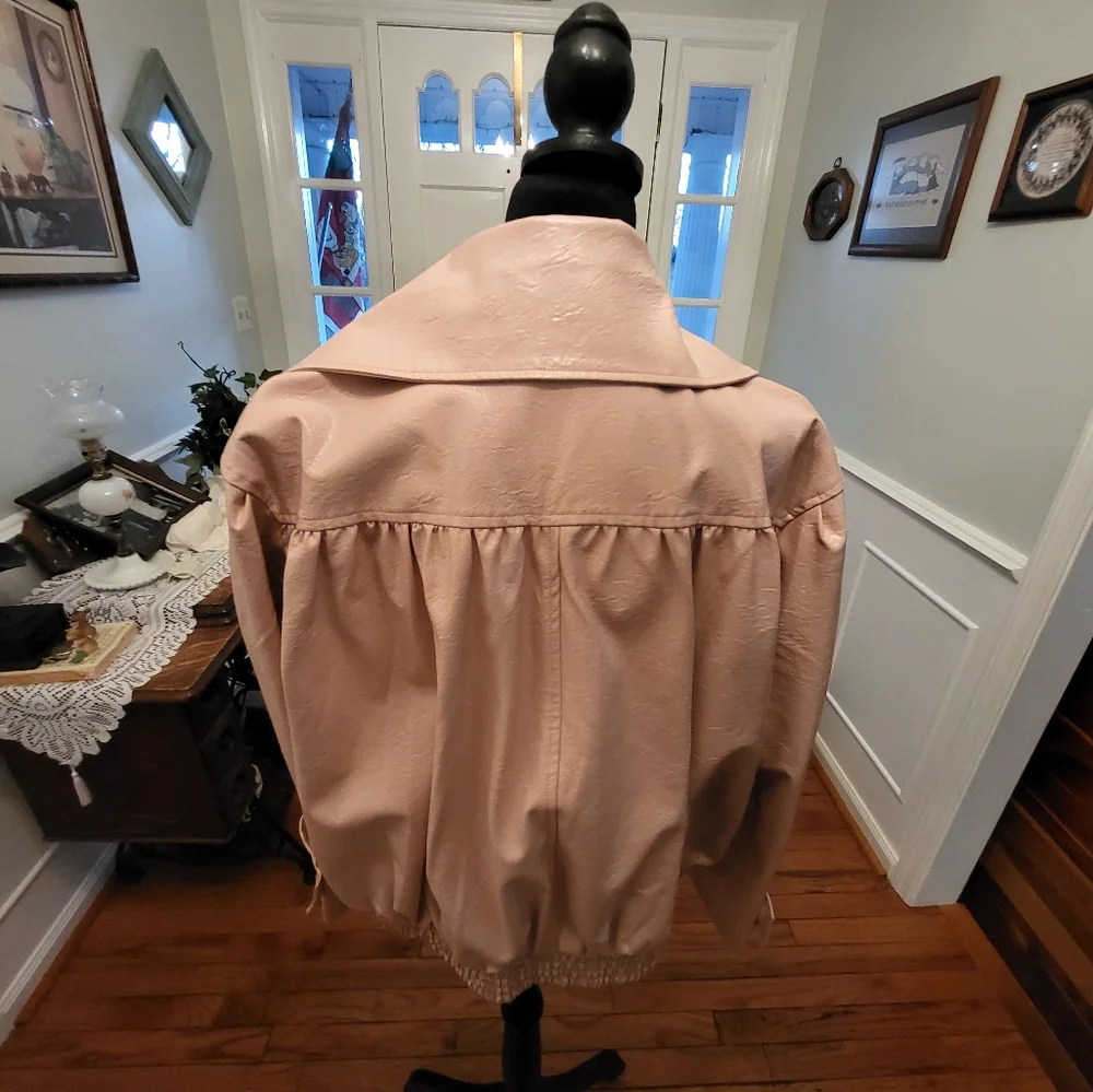 Women's Blush Pink Faux Leather Jacket  size Small - Picture 7 of 10